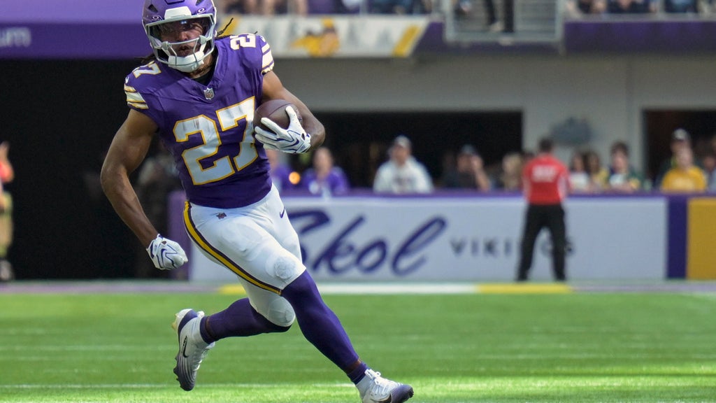 Vikings return RB Jordan Mason from injured reserve after broken thumb kept him out last 4 games — WCCO / CBS Minnesota, Farmington Sports news