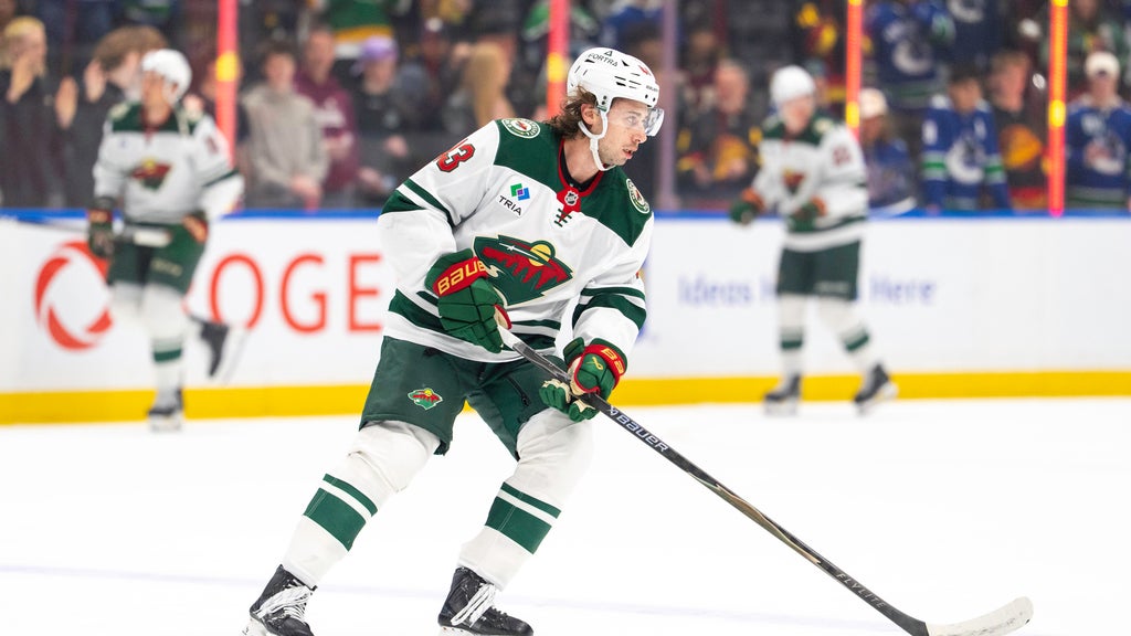 Quinn Hughes has goal, assist in his Vancouver return in Wild's 4-2 victory — WCCO / CBS Minnesota, Farmington Sports news