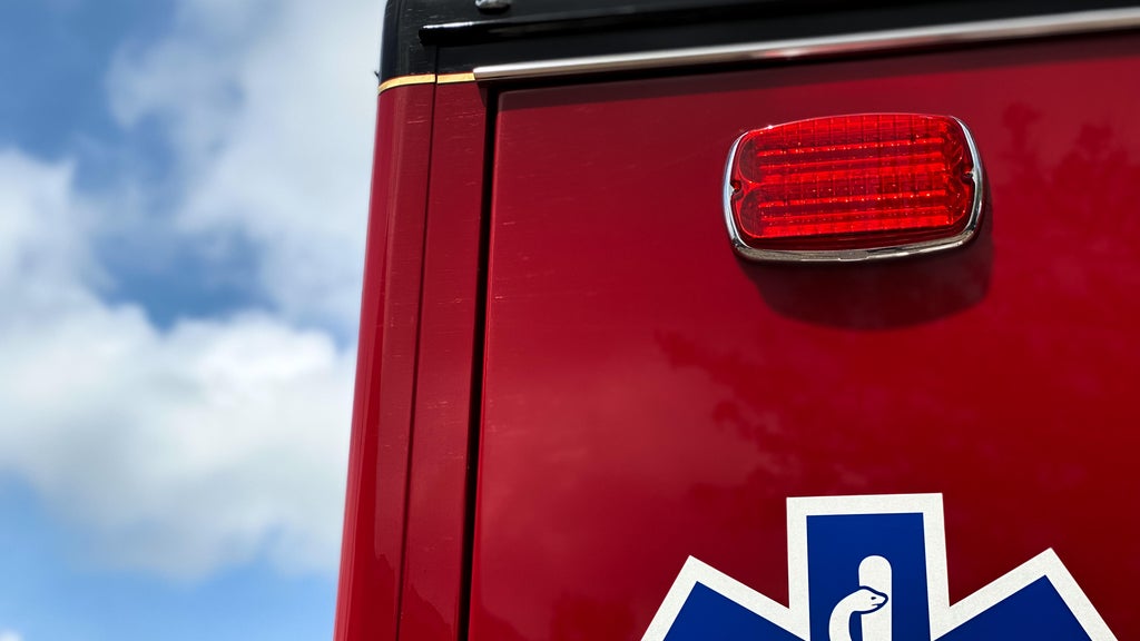 Man, 42, fatally struck by combine in southern Minnesota — WCCO / CBS Minnesota, Farmington Health news