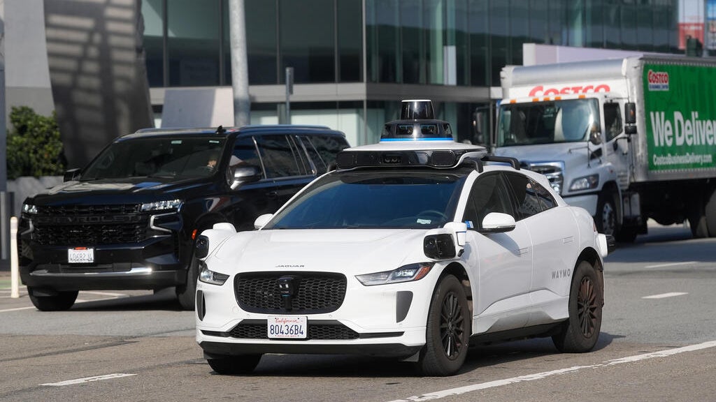 St. Paul City Council approves plan to study impact of robotaxis on workforce, public safety — WCCO / CBS Minnesota, Farmington Technology news