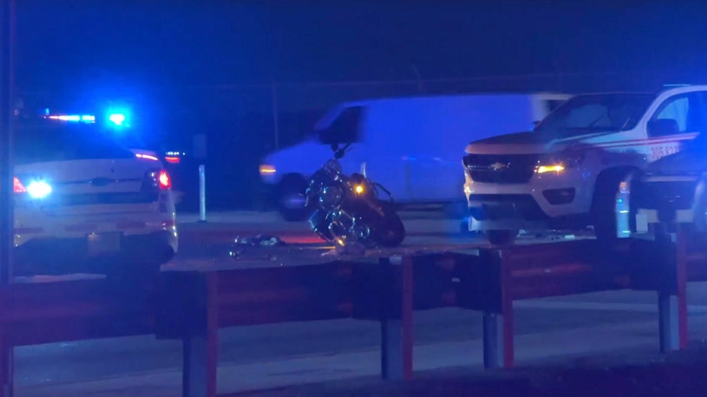 Motorcyclist airlifted to hospital after Miami Lakes crash, MDSO says — CBS Miami, Farmington Health news