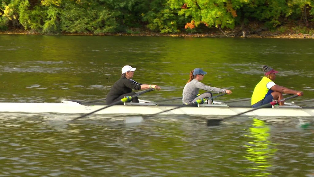 Women in the Minneapolis Rowing Club find challenge, camaraderie on the water — WCCO / CBS Minnesota, Farmington Health news