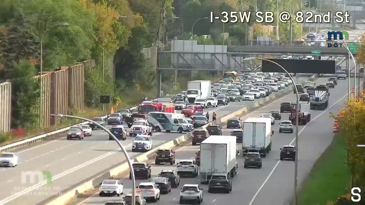 1 seriously injured after 3-vehicle crash on I-35W in Bloomington — KSTP 5, Farmington Health news