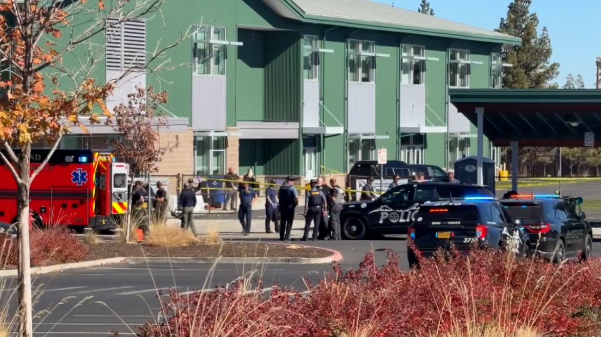 Police say at least 2 hospitalized after shooting at Oregon elementary school, shooter is dead — KSTP 5, Farmington Health news