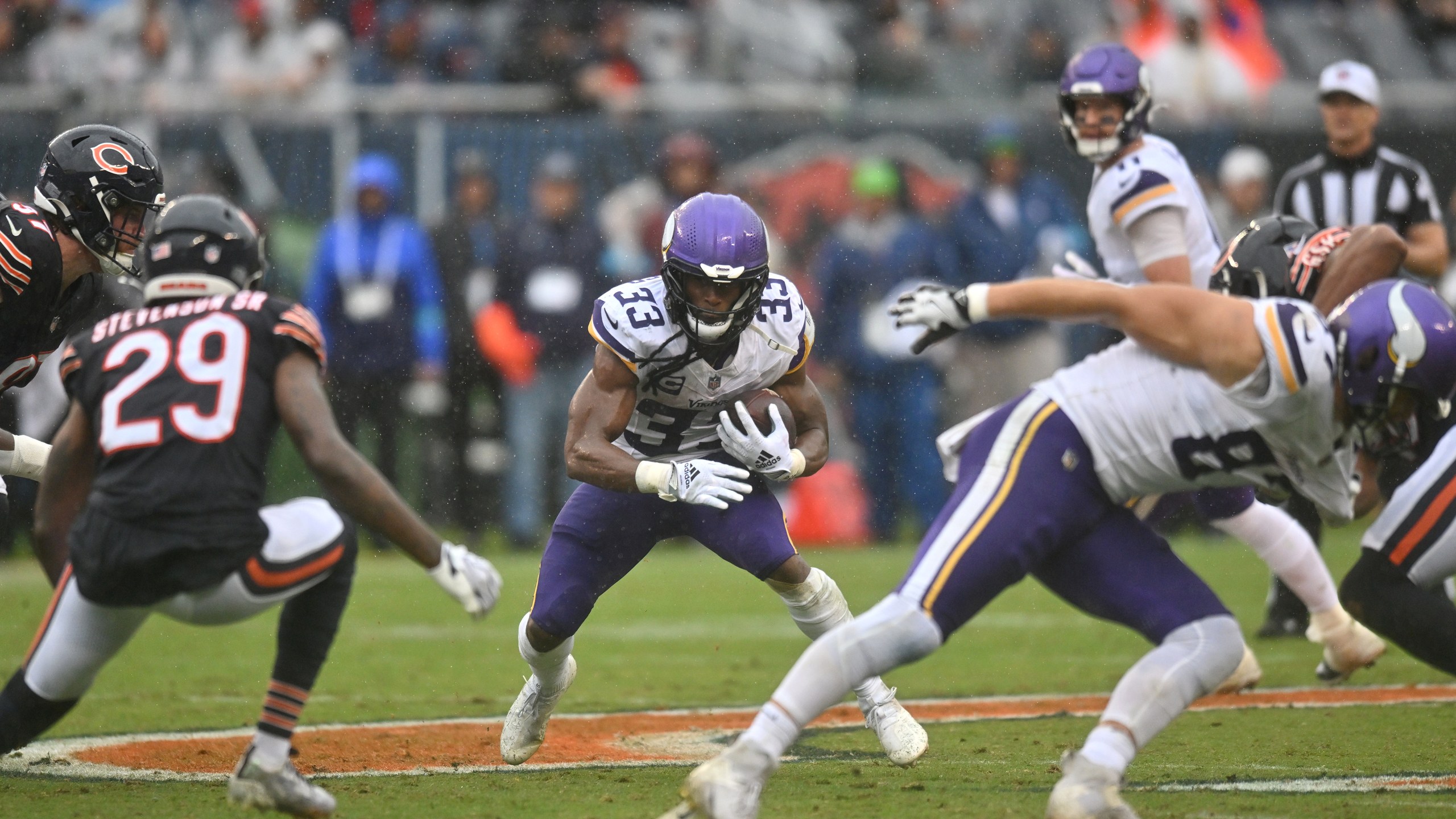 Surprise: Vikings RB Reveals Knee Injury He’s Playing Through — Minnesota Sports Fan, Farmington Sports news
