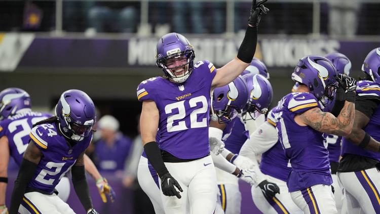 Vikings' blitz-happy defense continues to shine as offense seeks consistency — KARE 11 Local, Farmington Community news