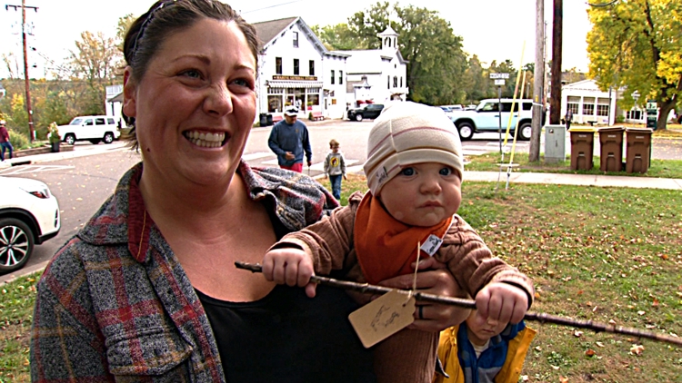 Kid-led 'straightest stick' contest brings scores of entries & smiles to Minnesota village — KARE 11 Local, Farmington Sports news