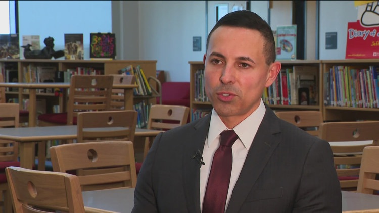 Del Valle ISD superintendent to leave in November — KVUE (Austin), Farmington Schools news