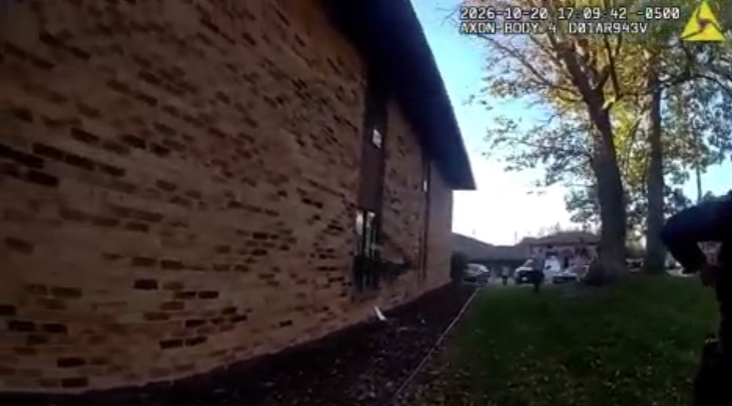 Watch: Deer seen crashing through apartment window in Wisconsin — FOX 9, Farmington Community news