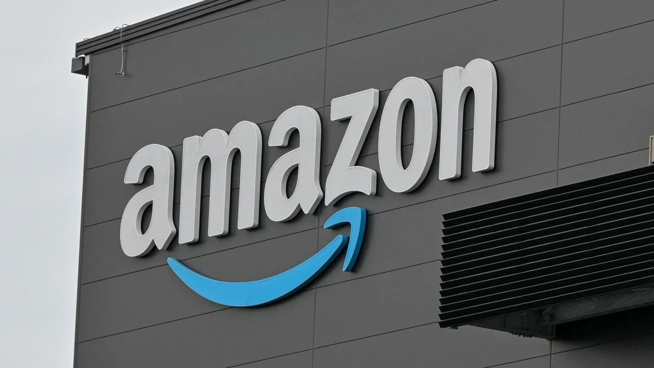 Amazon to hire more than 300,000 US workers for holiday shopping rush — FOX 9, Farmington Business news
