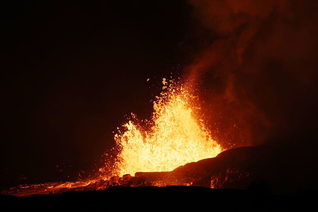 Kīlauea volcano activity prompts trail closures at popular Hawaii national park — FOX 9, Farmington Schools news